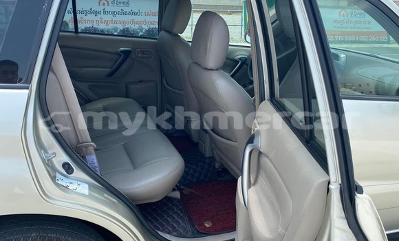 Buy Used Toyota RAV4 Other Car in Phnom Penh in Phnom Penh Buy Used Toyota RAV4 Other Car in Phnom Penh in Phnom Penh