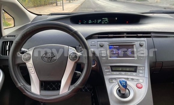 Buy Used Toyota Prius White Car in Phnom Penh in Phnom Penh Buy Used Toyota Prius White Car in Phnom Penh in Phnom Penh