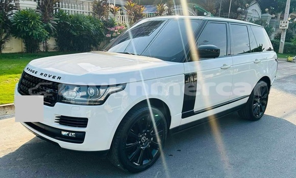 Buy Used Land Rover Range Rover Vogue White Car in Phnom Penh in Phnom Penh Buy Used Land Rover Range Rover Vogue White Car in Phnom Penh in Phnom Penh