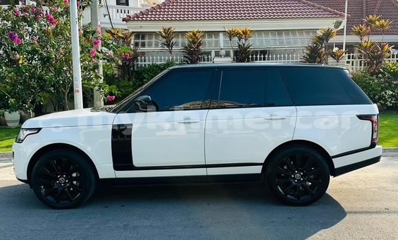 Buy Used Land Rover Range Rover Vogue White Car in Phnom Penh in Phnom Penh Buy Used Land Rover Range Rover Vogue White Car in Phnom Penh in Phnom Penh