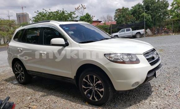 Buy Used Hyundai Santa Fe Other Car in Battambang in Battambang Province Buy Used Hyundai Santa Fe Other Car in Battambang in Battambang Province
