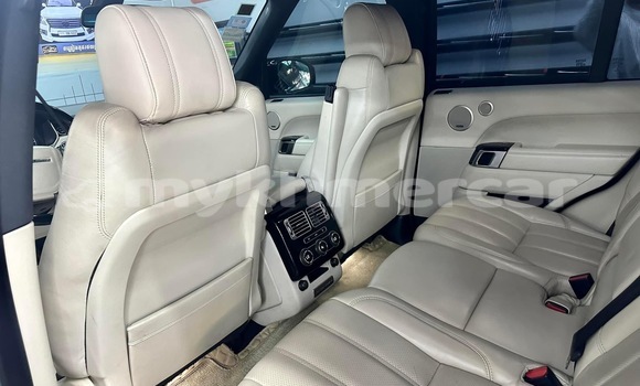 Buy Used Land Rover Range Rover Vogue White Car in Phnom Penh in Phnom Penh Buy Used Land Rover Range Rover Vogue White Car in Phnom Penh in Phnom Penh