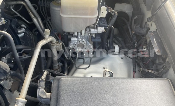 Buy Used Toyota Land Cruiser White Car in Phnom Penh in Phnom Penh Buy Used Toyota Land Cruiser White Car in Phnom Penh in Phnom Penh