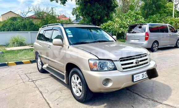 Buy Used Toyota Highlander Other Car in Battambang in Battambang Province Buy Used Toyota Highlander Other Car in Battambang in Battambang Province