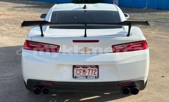 Buy Used Chevrolet Camaro White Car in Phnom Penh in Phnom Penh Buy Used Chevrolet Camaro White Car in Phnom Penh in Phnom Penh