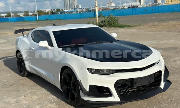 Buy Used Chevrolet Camaro White Car in Phnom Penh in Phnom Penh Buy Used Chevrolet Camaro White Car in Phnom Penh in Phnom Penh