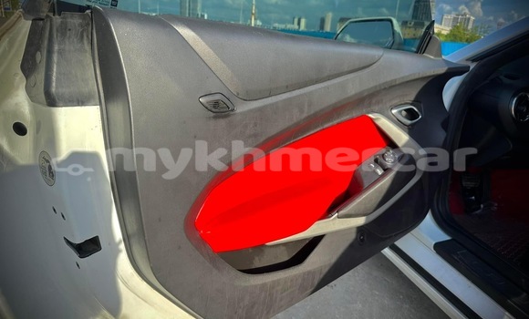 Buy Used Chevrolet Camaro White Car in Phnom Penh in Phnom Penh Buy Used Chevrolet Camaro White Car in Phnom Penh in Phnom Penh