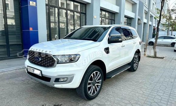 Acheter Occasion Voiture Ford Everest Autre à Banlung, Ratanakiri Province Acheter Occasion Voiture Ford Everest Autre à Banlung, Ratanakiri Province
