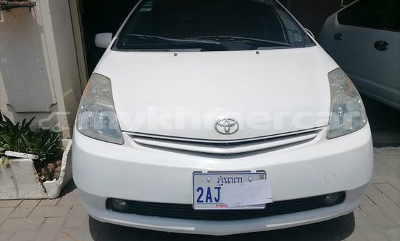 Buy Used Toyota Prius Silver Car in Battambang in Battambang Province Buy Used Toyota Prius Silver Car in Battambang in Battambang Province