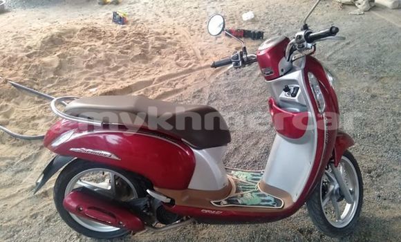 Buy Used Honda Scooters Red Bike in Phnom Penh in Phnom Penh