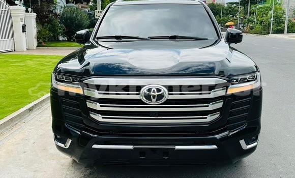 Buy Used Toyota Land Cruiser Black Car in Phnom Penh in Phnom Penh Buy Used Toyota Land Cruiser Black Car in Phnom Penh in Phnom Penh