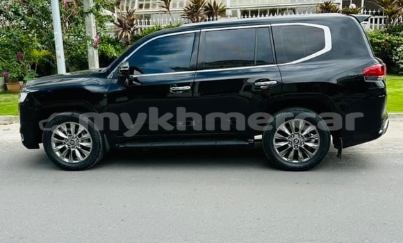Buy Used Toyota Land Cruiser Black Car in Phnom Penh in Phnom Penh Buy Used Toyota Land Cruiser Black Car in Phnom Penh in Phnom Penh