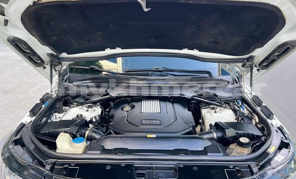 Buy Used Land Rover Range Rover Vogue White Car in Phnom Penh in Phnom Penh Buy Used Land Rover Range Rover Vogue White Car in Phnom Penh in Phnom Penh