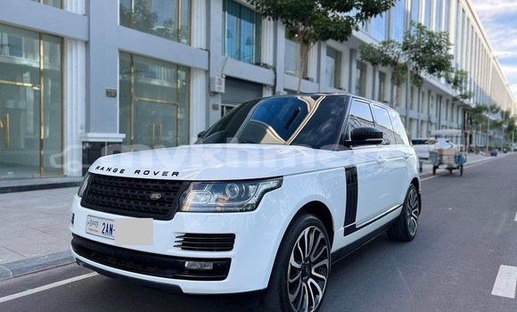 Buy Used Land Rover Range Rover Vogue White Car in Phnom Penh in Phnom Penh Buy Used Land Rover Range Rover Vogue White Car in Phnom Penh in Phnom Penh