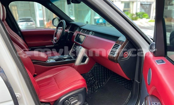 Buy Used Land Rover Range Rover Vogue White Car in Phnom Penh in Phnom Penh Buy Used Land Rover Range Rover Vogue White Car in Phnom Penh in Phnom Penh