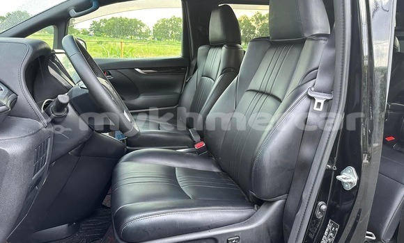 Buy Used Toyota Alphard Black Car in Phnom Penh in Phnom Penh Buy Used Toyota Alphard Black Car in Phnom Penh in Phnom Penh