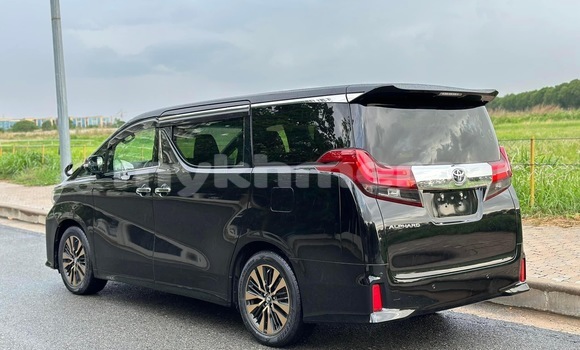 Buy Used Toyota Alphard Black Car in Phnom Penh in Phnom Penh Buy Used Toyota Alphard Black Car in Phnom Penh in Phnom Penh