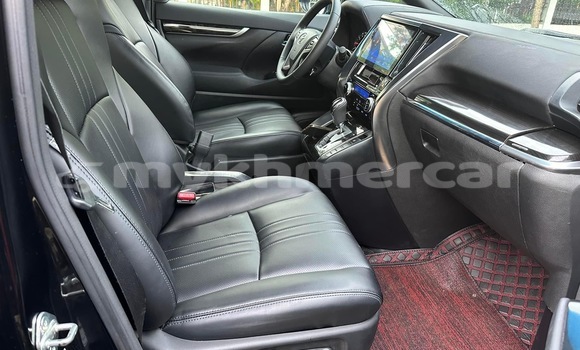 Buy Used Toyota Alphard Black Car in Phnom Penh in Phnom Penh Buy Used Toyota Alphard Black Car in Phnom Penh in Phnom Penh