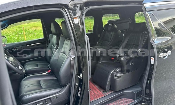 Buy Used Toyota Alphard Black Car in Phnom Penh in Phnom Penh Buy Used Toyota Alphard Black Car in Phnom Penh in Phnom Penh