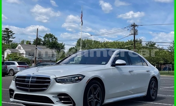 Buy Used Mercedes-Benz S–Class White Car in Banlung in Ratanakiri Province Buy Used Mercedes-Benz S–Class White Car in Banlung in Ratanakiri Province