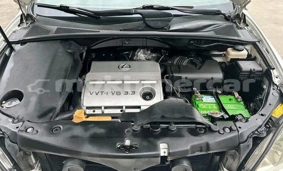 Acheter Occasion Voiture Lexus RX 330 Blanc à Bavet, Svay Rieng Province Acheter Occasion Voiture Lexus RX 330 Blanc à Bavet, Svay Rieng Province