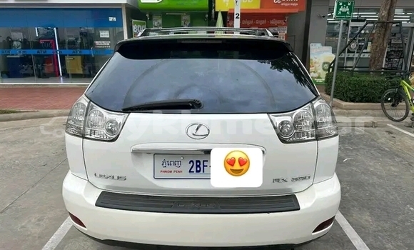 Acheter Occasion Voiture Lexus RX 330 Blanc à Bavet, Svay Rieng Province Acheter Occasion Voiture Lexus RX 330 Blanc à Bavet, Svay Rieng Province
