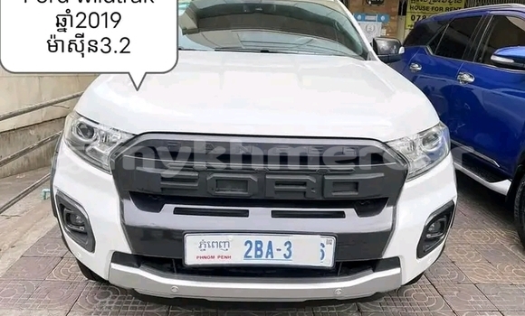 Acheter Occasion Voiture Toyota Land Cruiser Autre à Chbar Mon, Kampong Speu Province Acheter Occasion Voiture Toyota Land Cruiser Autre à Chbar Mon, Kampong Speu Province