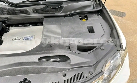 Acheter Occasion Voiture Lexus LX 450 Blanc à Kratié, Kratie Province Acheter Occasion Voiture Lexus LX 450 Blanc à Kratié, Kratie Province