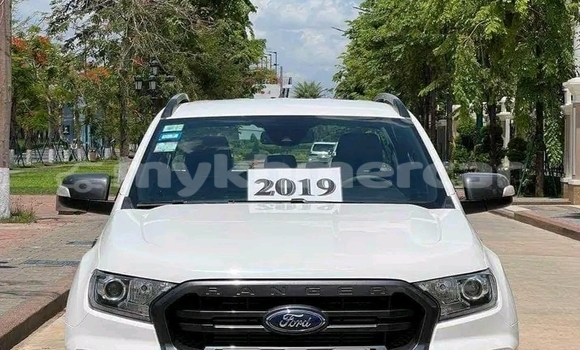 Acheter Occasion Voiture Ford Ranger Blanc à Chbar Mon, Kampong Speu Province Acheter Occasion Voiture Ford Ranger Blanc à Chbar Mon, Kampong Speu Province