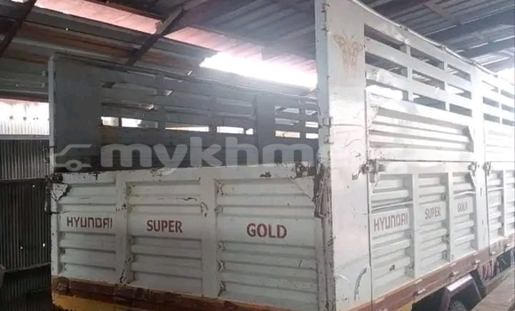 Buy Used Toyota Hilux White Car in Kampot in Kampot Province Buy Used Toyota Hilux White Car in Kampot in Kampot Province