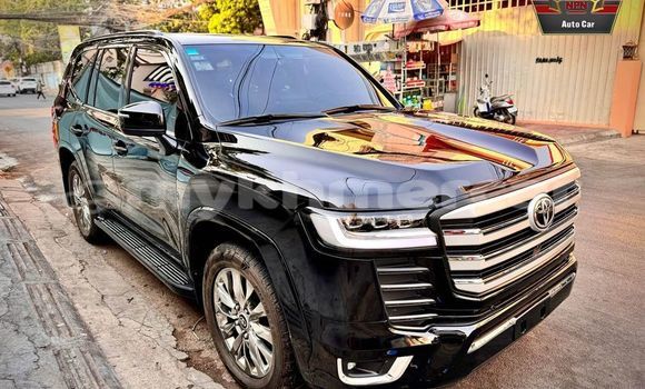Buy Used Toyota Land Cruiser Black Car in Dăm Thnăm in Kampot Province Buy Used Toyota Land Cruiser Black Car in Dăm Thnăm in Kampot Province