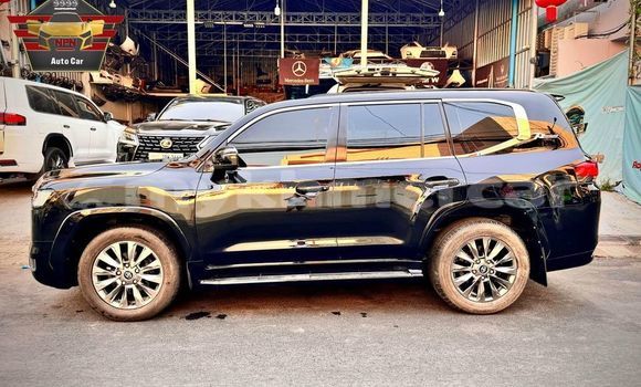 Buy Used Toyota Land Cruiser Black Car in Dăm Thnăm in Kampot Province Buy Used Toyota Land Cruiser Black Car in Dăm Thnăm in Kampot Province