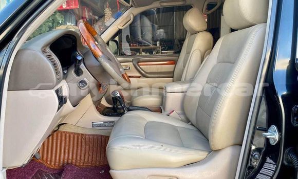 Acheter Occasion Voiture Lexus LX 570 Noir à Chbar Mon, Kampong Speu Province Acheter Occasion Voiture Lexus LX 570 Noir à Chbar Mon, Kampong Speu Province