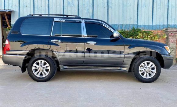 Acheter Occasion Voiture Lexus LX 570 Noir à Chbar Mon, Kampong Speu Province Acheter Occasion Voiture Lexus LX 570 Noir à Chbar Mon, Kampong Speu Province