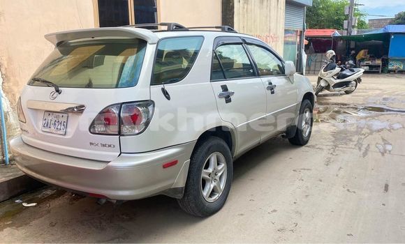 Acheter Occasion Voiture Lexus RX 350 Autre à Chbar Mon, Kampong Speu Province Acheter Occasion Voiture Lexus RX 350 Autre à Chbar Mon, Kampong Speu Province