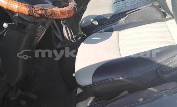 Acheter Occasion Voiture Hyundai Pony Blanc à Chbar Mon, Kampong Speu Province Acheter Occasion Voiture Hyundai Pony Blanc à Chbar Mon, Kampong Speu Province