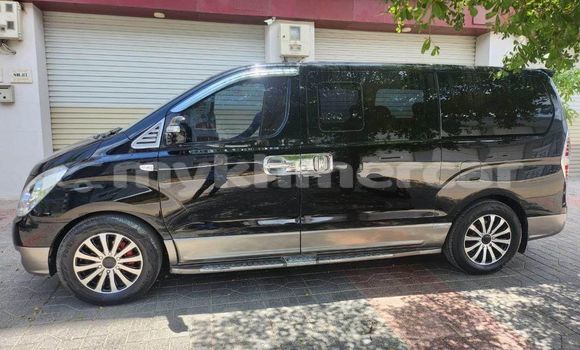 Acheter Occasion Voiture Hyundai Starex Noir à Bavet, Svay Rieng Province Acheter Occasion Voiture Hyundai Starex Noir à Bavet, Svay Rieng Province
