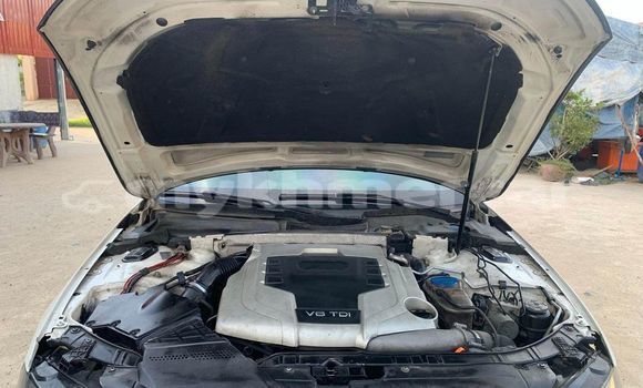 Acheter Occasion Voiture Audi A4 Blanc à Bavet, Svay Rieng Province Acheter Occasion Voiture Audi A4 Blanc à Bavet, Svay Rieng Province