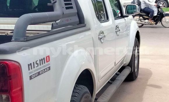 Acheter Occasion Voiture Nissan Frontier Blanc à Cheom Ksan, Preah Vihear Province Acheter Occasion Voiture Nissan Frontier Blanc à Cheom Ksan, Preah Vihear Province