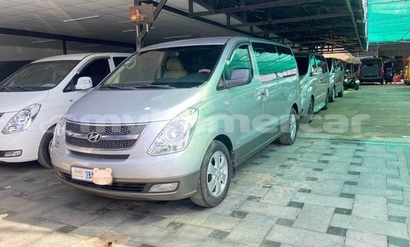 Acheter Occasion Voiture Hyundai Starex Autre à Chbar Mon, Kampong Speu Province Acheter Occasion Voiture Hyundai Starex Autre à Chbar Mon, Kampong Speu Province