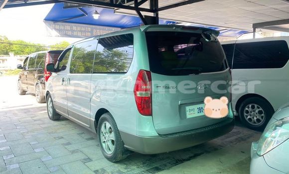 Acheter Occasion Voiture Hyundai Starex Autre à Chbar Mon, Kampong Speu Province Acheter Occasion Voiture Hyundai Starex Autre à Chbar Mon, Kampong Speu Province