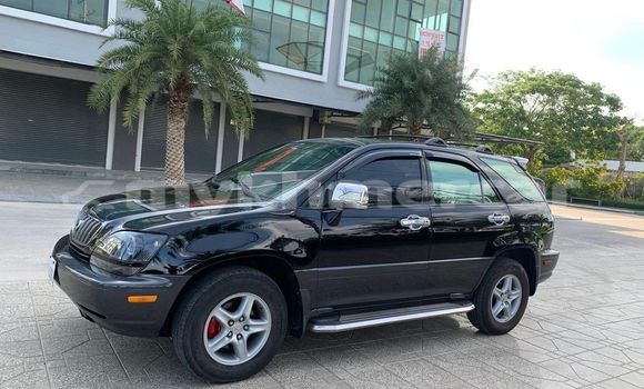 Acheter Occasion Voiture Lexus RX 300 Noir à Chbar Mon, Kampong Speu Province Acheter Occasion Voiture Lexus RX 300 Noir à Chbar Mon, Kampong Speu Province