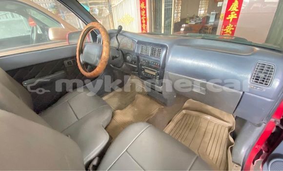 Acheter Occasion Voiture Toyota Tacoma Rouge à Chbar Mon, Kampong Speu Province Acheter Occasion Voiture Toyota Tacoma Rouge à Chbar Mon, Kampong Speu Province