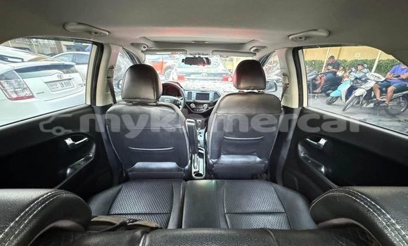 Acheter Occasion Voiture Kia Morning Blanc à Cheom Ksan, Preah Vihear Province Acheter Occasion Voiture Kia Morning Blanc à Cheom Ksan, Preah Vihear Province