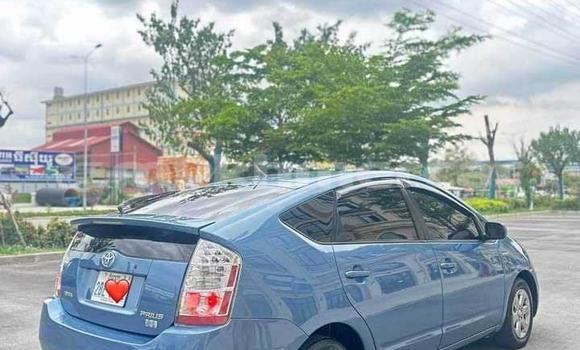 Acheter Occasion Voiture Toyota Prius Bleu à Chbar Mon, Kampong Speu Province Acheter Occasion Voiture Toyota Prius Bleu à Chbar Mon, Kampong Speu Province