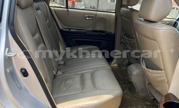 Acheter Occasion Voiture Toyota Highlander Autre à Chbar Mon, Kampong Speu Province Acheter Occasion Voiture Toyota Highlander Autre à Chbar Mon, Kampong Speu Province