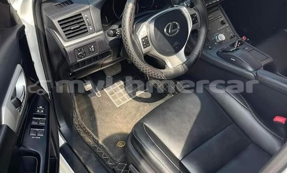 Buy Used Lexus CT White Car in Chbar Mon in Kampong Speu Province Buy Used Lexus CT White Car in Chbar Mon in Kampong Speu Province