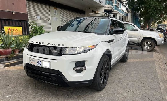 Buy Used Range Rover Evoque White Car in Bavet in Svay Rieng Province Buy Used Range Rover Evoque White Car in Bavet in Svay Rieng Province