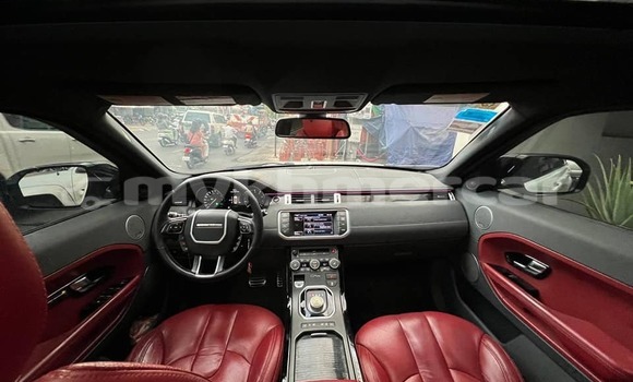 Buy Used Range Rover Evoque White Car in Bavet in Svay Rieng Province Buy Used Range Rover Evoque White Car in Bavet in Svay Rieng Province