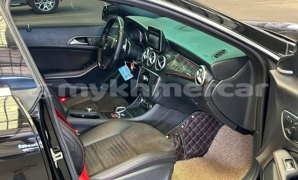 Buy Used Mercedes-Benz C–Class Black Car in Chbar Mon in Kampong Speu Province Buy Used Mercedes-Benz C–Class Black Car in Chbar Mon in Kampong Speu Province